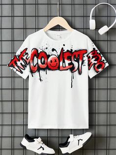 White Tshirt Design Ideas, Sports Graffiti, Club Merch, Drippy Outfit, Acrylic Markers, Letter Print Tee, White Crew Neck, Sport T-shirts