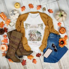 Lisa Fischer, Fall Graphic, Pumpkin Print, Short Sleeve Pattern, Tees For Women, Hello Autumn, Printed Tees, Casual T Shirts, Shirt Design