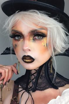 Pretty Halloween Makeup, Maquillage Halloween Simple, Make Up Diy, Makeup Clown, Halloween Make-up Looks, Halloweenský Makeup, Creepy Halloween Makeup, Cute Halloween Makeup