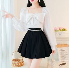 Cute Korean Skirt Outfits, Korean Outfits Skirts Short, Korean Girl Outfits Skirts, White Drees Korean, Baju Korean Style Girl, Rok Mini, Fashion Fail