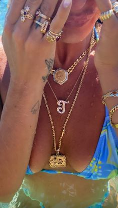 Bathing Suits Triangle, Cher 70s, Women Gold Jewelry, Underwire Bathing Suits, Women's Swimming, Spiritual Crystals, Jewelry Summer, Dope Jewelry, Halter Tops