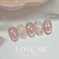 Korean Winter Nail Art, Clean Nail Art Classy, Simple Japanese Nail Art, Simple Dainty Nails, Clear Nail With Design, Short Korean Nail Designs, Kawaii Gel Nails, Japanese Nail Designs Kawaii, Short Japanese Nails