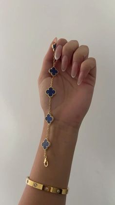 Blue Jewelry Aesthetic, Blue Van Cleef, Charm Bracelet Aesthetic, Nail Bracelet, Wrist Jewelry, Jewelry Accessories Ideas