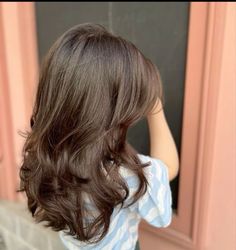 Cute Hair Cuts For Girls Medium, Layers On Shorter Hair, Hair Cut Ideas 2023 Medium Length, Layers Hair Wavy, Hair Cuts Inspo Layers, 90s Soft Layers, Medium Length Hair With Layers Brown, Haircut For Medium Length Wavy Hair, Layered Hair Inspo Medium Length