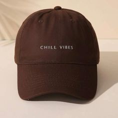 Perfect Color Dark Brown Color. Match It With Your Favorite Casual Outfit. Brand New Topi Vintage, Streetwear Caps, Trendy Caps, Dope Hats, Hat Aesthetic, Brown Hat, Base Ball, Baseball Women, Casual Cap