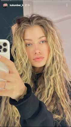 Girls Easy Hairstyles, Hairstyles For Long Curly Hair, Adorable Hairstyles, Hairstyles Design, Blonde Wavy Hair, Blonde Curly Hair, Braid Hairstyle, Blonde Curls, Hair Inspiration Short