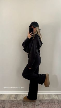 Outfits Leggins, Outfit Botas, Modele Fitness, Sweatpants Outfits, Comfy Outfits Winter, Look Legging, Leggings Outfits, Winter Fashion Outfits Casual