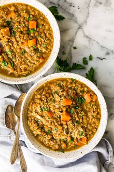 Slow Cooker Chicken and Lentil Soup - Skinnytaste Slow Cooker Chicken Lentil Soup, Autumn Slow Cooker Recipes, Chicken And Lentil Soup, Lentil Soup Crockpot, Slow Cooker Soup Recipes Healthy, Slow Cooker Dump, Chicken Lentil Soup, Slow Cooker Lentil Soup, Vegetarian Lentil Soup