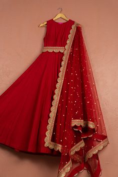 The Red Anarkali Set features a stunning red Anarkali adorned with intricate embroidery, paired with a matching dupatta. Perfect for festive celebrations, this vibrant ensemble blends traditional charm with contemporary style, making it ideal for weddings, festivals, and special occasions. Sequin Work Embroidery, Raw Silk Anarkali, Bridal Crop Top, Pink Sharara, Kaftan Kurta, Red Anarkali, Black Anarkali, Kurta Lehenga, Prince Coat