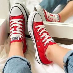 Converse All Star White, Keds Style, Converse Red, All Stars Converse, Shoes Photography, Converse Style, Fresh Shoes, Shoes Heels Wedges, Swag Shoes