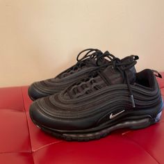 Gently Worn Runs Small: We Recommend Sizing Up For A More Comfortable Fit Nike Red Sneakers, Nike Air Max 97 White, Nike Air Max 97 Black, Nike Air Max 2, Nike Air Max Mens, Black And White Trainers, Nike Air Max Thea, Top Sneakers Women, Nike Air Max For Women