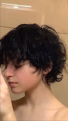 Ftm Haircuts, Haircut 2024, Wavy Hair Men, Receding Hairline, Mens Haircut, Hair Inspiration Short, Men Haircut, Men Haircut Styles, Haircuts For Wavy Hair