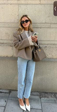 Aesthetic Lawyer, Ballet Flats Outfit, Lawyer Fashion, Jeans Outfit Fall, Flats Outfit, Corporate Outfits, Chic Aesthetic, Work Fits, Outfit Jeans