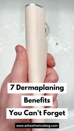 Wow!! I'm so glad I tried dermaplaning at home. Now my skin is so soft and smooth. My makeup goes on flawlessly and it's helped even out my skin tone so much! #dermaplaningbenefits #dermaplaning #dermaplaningathome #dermaplaningfacial