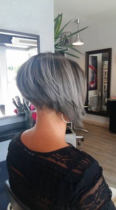 Short Bob Pixie, Bob Pixie, Funky Short Hair, Bob Hairstyles For Thick, Silver Highlights, Pixie Hair, Edgy Short Hair