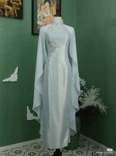 Pretty Ao Dai, Vietnam Dress Ao Dai Modern, Kurung Cheongsam, Baju Kurung Ideas, Qi Pao Wedding, Dress Hijab Party