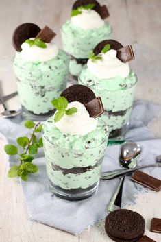 mint mousse trifle with oreo cookies on top