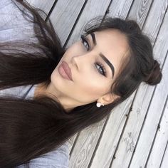 💋luxury glam barbies💋 Brunette Black Hair, Bridal Makeup Images, Exotic Women, Cute Makeup Looks, Beauty Dress, Gorgeous Eyes, Flawless Makeup, Beautiful Person, Cute Makeup