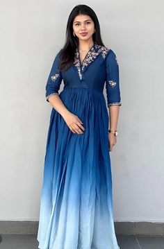 Indian Long Frocks With Sarees, Latest Dresses Indian Party Wear, Long Dresses Indian Style, Long Frocks Indian Designer Dresses, Long Frocks Indian, Maxi Dress Indian, Dress Designs For Stitching, Frock Models, Simple Frock Design