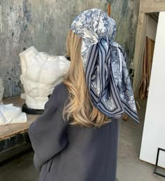 Hair Scarf Styles, Bandana Hairstyles, Hair Scarf, Scarf Hairstyles, Fashion Killa, Scarf Styles, Head Scarf, Bandanas, Moda Fashion