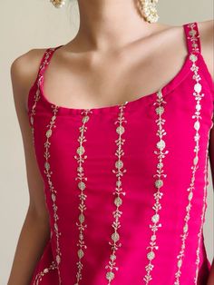 Short Kurti Aesthetic, Desi Kurti, Kurti Aesthetic, Simple Indian Suits, Pink Kurti, Cute Cheap Outfits, Modest Casual Outfits, Simple Kurti Designs