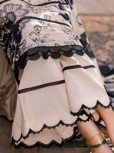 Awesome Lawn Trouser Design, Plazzo Designs, Lace Designs On Suits, Plazo Designs, Women Trousers Design, Simple Dress Casual, Lace Suit, Latest Dress Design