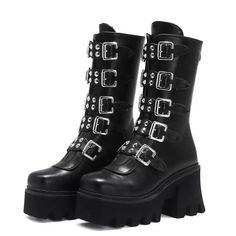 BOTA JANNE - Loja Bee Fancy Winter Gothic, Military Combat Boots, Popular Boots, Buy Boots, Punk Boots, Rock Outfit, Black Platform Boots, Womens Combat Boots, Boot Straps