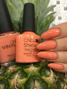 Shells in the sand Shellac Ideas, No Chip Manicure, Gel Manicure Colors, Sand Nails, Accent Nail Designs