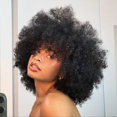 Afro Hair Aesthetic, Afro With Bangs, C4 Hair, Small Afro, Afro Natural, Face Cute, Beautiful Black Hair, Natural Afro Hairstyles