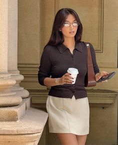 Skirt Business Outfit, Mock Trial, Corporate Outfit, Uni Outfit, Aesthetic Overalls, Office Fits, Pumpkin Stand, Aesthetic Business, Outfits Skirt