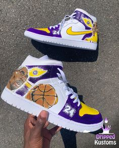 Kobe Bryant Lakers, Kobe Jordan, Bryant Lakers, Kobe Bryant Pictures, Jordan 1s, Retro Shoes, Custom Nikes, Cool Shoes, Paintings Pictures