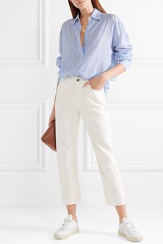 Light Blue Shirts Women, Light Blue Shirt Outfit, Linen Shirt Outfit Women, Blue Tshirt Outfit, Blue Striped Shirt Outfit, Linen Shirt Outfit, Outfits With Striped Shirts, Blue And White Outfits, Blue Linen Shirt