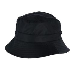 This innovative bucket hat is great to have all year round. It features a 2-inch brim and is also waterproof. There is an adjustable toggle to provide you with the perfect fit and to keep the hat securely on your head. This hat is packable and can easily be thrown into a bag, suitcase, or even your pocket. It packs neatly into its own carrying case, making it perfect for travelling, camping, fishing, boating, and so much more. Fiddler Hat, Beige Hat, Floppy Hats, Jordan Shoes Girls, Rain Hat, Running Hats, Pretty Scarves, Bag Suitcase, Slouch Hat