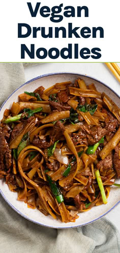 Vegan drunken noodles in a bowl. Creamy Vegan Tofu Noodles, Asian Inspired Vegan Meals, Drunken Noodles Vegetarian, Vegetarian Asian Noodle Recipes, Easy Vegan Noodle Recipes, Black Rice Noodles, Drunken Noodles Vegan, Vegan Asian Sauce, Vegan Shanghai Noodles