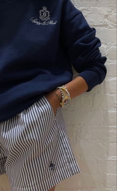 Navy Sweatshirt Outfit, Stripe Shorts Outfit, Boxer Shorts Outfit, Outfit Navy, Navy Sweatshirt, Stripe Shorts, Fantasy Closet, Work Suits, Shorts Outfit