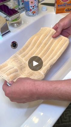 691K views · 3K reactions | Household cleaning tip | Household cleaning tip

I use a lemon, vinegar and baking soda once a month to keep my bathroom drain fesh and clear. | By The Gooch | To help keep your bathroom
drain fresh and clear, add one cup of baking soda and one cup
of vinegar and cover with a washed cloth for 30 minutes.
Once it's finished, add fresh lemon juice and flush for 30
seconds with hot water. You're welcome. Lemon Vinegar, Home Made Remedies, Vinegar And Baking Soda, Cleaning Inspiration, Home Cleaning Tips, Bathroom Drain, Diy Cleaning Solution, Useful Hacks, Bathroom Closet