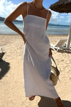 European Beach, 20 Outfits, Linen Dress Summer, Vintage Floral Top, Fest Outfits, White Slip Dress, Beach Attire, Swimwear Fashion, Linen Dress