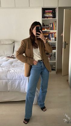 Outfit Blazer, Work Fits, Fall Winter Wardrobe, Minimalist Wardrobe, Hijabi Fashion, Formal Outfit, Work Outfits, Work Fashion, Fall Winter Outfits