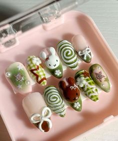 Strawberry Press On Nails, Fall Kawaii Nails, Strawberry Matcha Hair, Sage Green Nails Gel, Fall Apple Nails, Strawberry Matcha Nails, Miffy Melanie, Art Nails Design Ideas, Miffy And Melanie