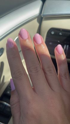 Gel Nails With Natural Nails, Pink Nails On Natural Nails, Sns Oval Nails, Almond Short Pink Nails, Super Short Acrylic Nails Almond, Shilac Nail Ideas 2023 Short, Short Almond Nails Inspiration, Nail Inspo For Natural Nails, May Nails Ideas 2024 Simple