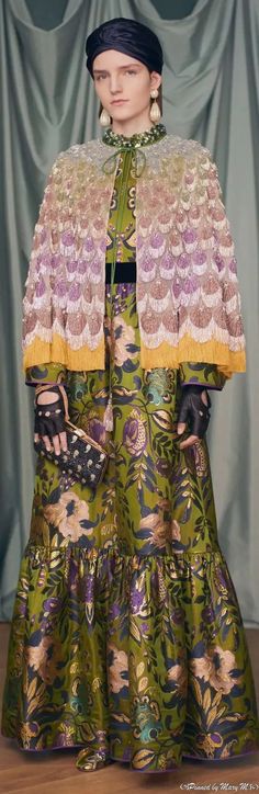 Pink Frangipani, Trend 2025, Valentino Resort, Fashion 2025, Resort 2025, Trends 2025, Summer 2025, Fashion Victim, Contemporary Outfits