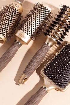 #ecohairbrush #blowoutbrush #oliviagardenhairbrush #oliviagarden Blowdry Brush, Bouncy Blowdry, Blowout Brush, Hair Beauty Salon, Leigh On Sea, Salon Names, Edges Hair, Wholesale Hair