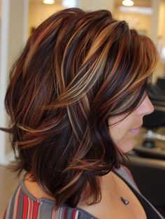 Fall Hair Colors On Short Hair, Fall Highlights For Brown Hair Short, Blended Highlights, Heather Rae, Fall Highlights, Highlighting Techniques