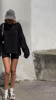 Clean girl, clean girl aesthetic, biker shorts, bike shorts outfit, lazy day outfit, sweatshirt and biker shorts, pose, sneakers, comfy outfits, clothes, cozy outfits, 2022 trendy outfit Oversized Tshirt Outfit, Bike Shorts Outfit, Lazy Day Outfit, Neue Outfits, Sporty Outfits, Workout Sweatshirt, Hiking Outfit, Mode Inspiration