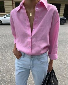 Pink Tshirt Outfit, Linen Shirt Outfit, Blue Jean Outfits, Workwear Fashion, Lovely Clothes, Tshirt Outfits, Cute Simple Outfits, Basic Outfits