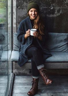 Une certaine idée du "cool" #76: Stile Hippie Chic, Fii Puternic, Boho Styl, Legging Outfits, Mode Casual, A Cup Of Coffee, Hipster Fashion, 가을 패션, Mode Vintage