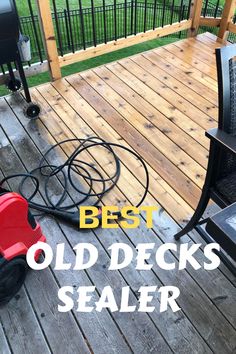 Best deck sealer for old decks Wood Deck Patterns, Best Deck Stain And Sealer, Natural Deck Stain Ideas, How To Stain A Deck, Old Deck Makeover Diy, Painting Deck Ideas Wood, Cleaning Deck Wood, Decking Ideas Garden