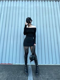 Platform Boots And Dress Outfit, Black Clothes Outfits For Women, Skirt Outfits Alternative, Alternative Dress Outfit, Cute Alt Outfits, Subtle Goth Outfit, Outfit Inspo Alt, Fall Outfits Dress