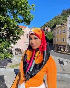 Hijabi Travel Outfit, Hijabi Travel, Ankara Peplum Tops, Silk Scarf Tying, Holiday Outfit Inspo, Hijab Makeup, Hijab Collection, Peplum Tops, Hijabi Outfits