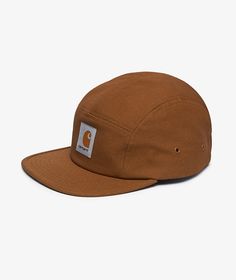 Born out of Michigan's rugged landscape, Carhartt WIP redefines workwear with a seamless blend of durability and urban style. Revered for its high-quality craftsmanship since its inception, the brand envisions bridging the gap between utility and contemporary fashion.Gear up for the Fall/Winter 2024 with the Backley Cap in a sophisticated brown hue, a classic addition to your collection of hats. Expertly designed for those who value both style and functionality, this cap encapsulates Carhartt WI Bonnet Carhartt Femme, Cathart Hat, Mens Carhartt Beanie, Brown Carhartt Beanie, Carhartt Cap, Stylish Caps, Elegante Casual, Carhartt Wip, Urban Fashion